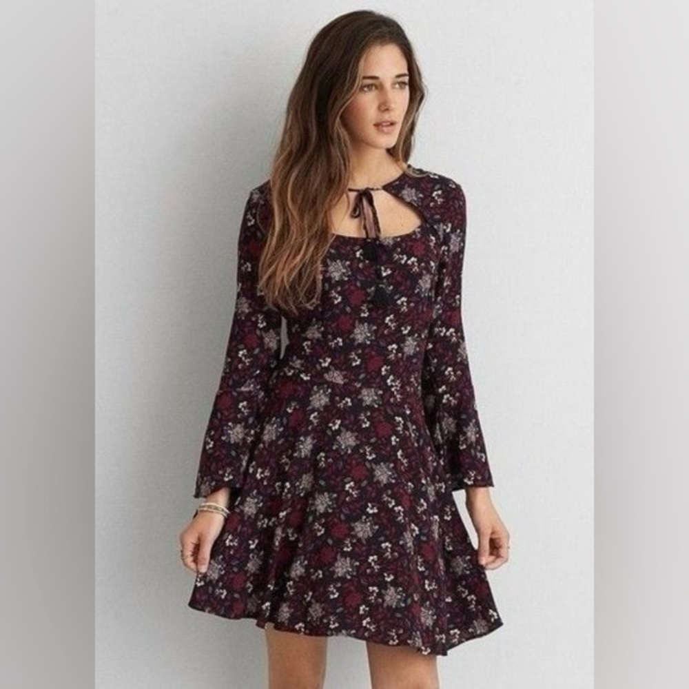 AMERICAN EAGLE Black/Purple Floral Boho Bell Sleeve Fit and Flare Dress - Size S